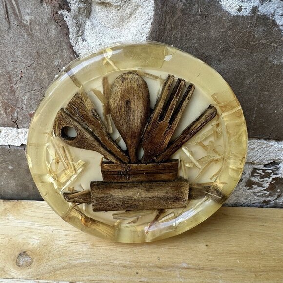 VTG Coasters Lucite Acrylic Resin Wooden Spoons Utensil Straw Wood 3.5" Set Of 2 - Picture 1 of 9